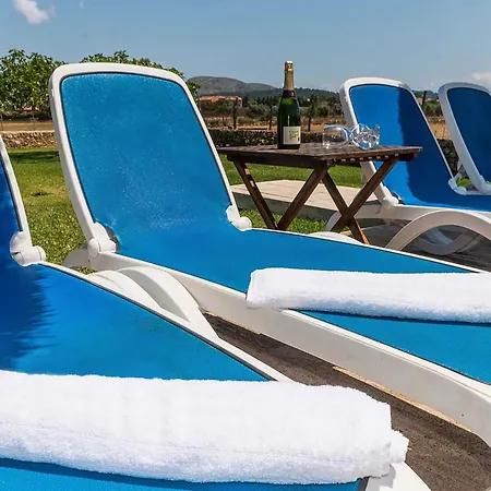 Mosca, Garden And Swimming Pool Close To *