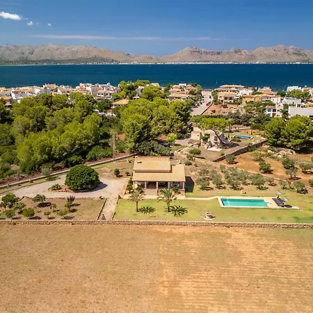 Mosca, Garden And Swimming Pool Close To *